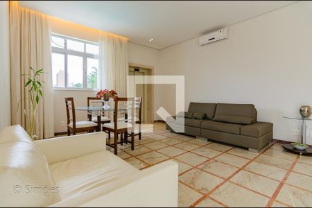 Casa à venda com 1450m², 7 quartos e 12 vagas