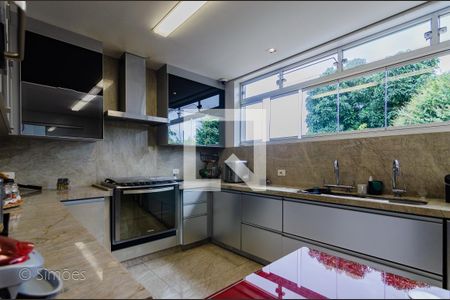 Casa à venda com 1450m², 7 quartos e 12 vagas