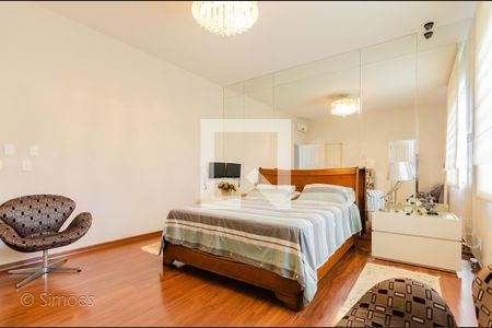 Casa à venda com 1450m², 7 quartos e 12 vagas