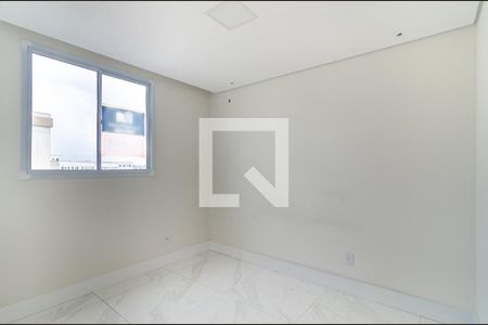 Apartamento à venda com 2 quartos, 45m² em Cabral, Contagem