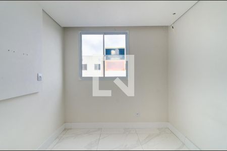 Apartamento à venda com 2 quartos, 45m² em Cabral, Contagem