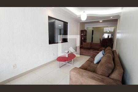 Casa à venda com 3 quartos, 235m² em Jardim Leblon, Belo Horizonte