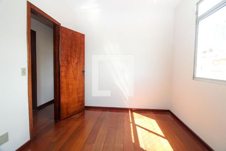Apartamento à venda com 3 quartos, 70m² em Jardim América, Belo Horizonte