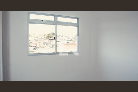 Apartamento à venda com 2 quartos, 49m² em Planalto, Belo Horizonte