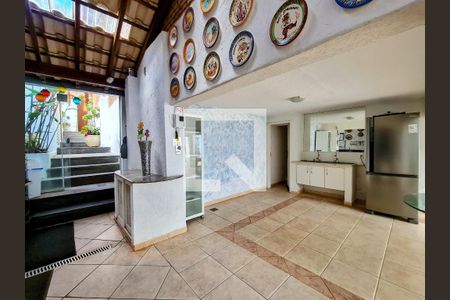 Casa à venda com 4 quartos, 400m² em Belvedere, Belo Horizonte