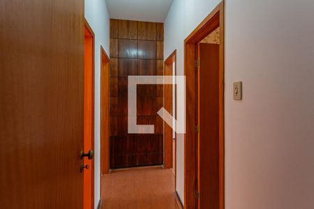 Corredor de apartamento à venda com 3 quartos, 130m² em Anchieta, Belo Horizonte