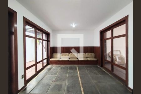 Casa para alugar com 6 quartos, 460m² em Mangabeiras, Belo Horizonte