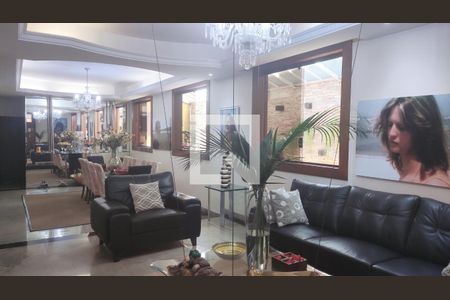 Casa à venda com 5 quartos, 1000m² em Planalto, Belo Horizonte