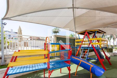 Apartamento à venda com 90m², 3 quartos e 2 vagas Apartamento à venda com 90m², 3 quartos e 2 vagasÁrea Comum - Playground e Piscina