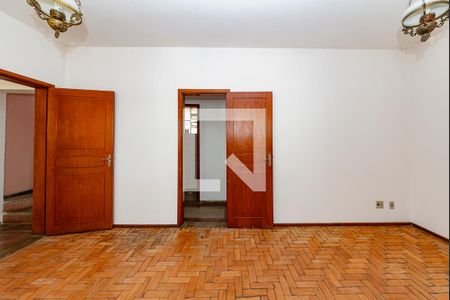 Sala de casa à venda com 3 quartos, 90m² em Alípio de Melo, Belo Horizonte