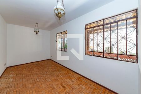 Sala de casa à venda com 3 quartos, 90m² em Alípio de Melo, Belo Horizonte