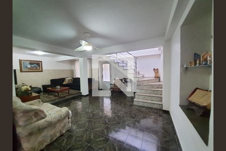 Casa à venda com 3 quartos, 300m² em Palmares, Belo Horizonte