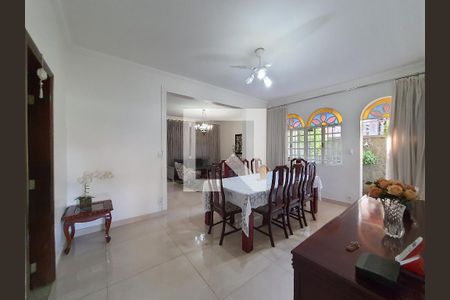 Casa à venda com 3 quartos, 300m² em Palmares, Belo Horizonte