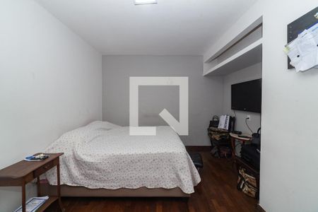 Apartamento para alugar com 4 quartos, 174m² em Santo Antônio, Belo Horizonte