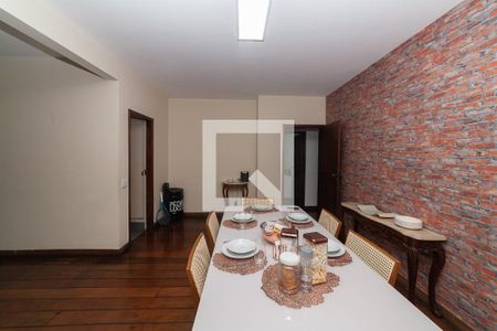 Apartamento para alugar com 4 quartos, 174m² em Santo Antônio, Belo Horizonte