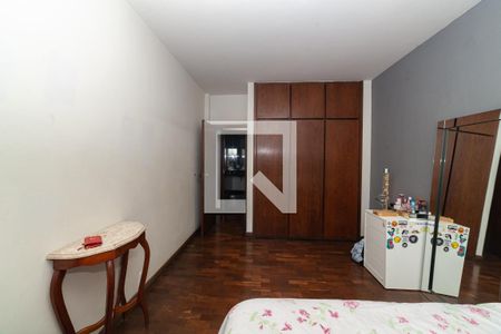 Apartamento para alugar com 4 quartos, 174m² em Santo Antônio, Belo Horizonte