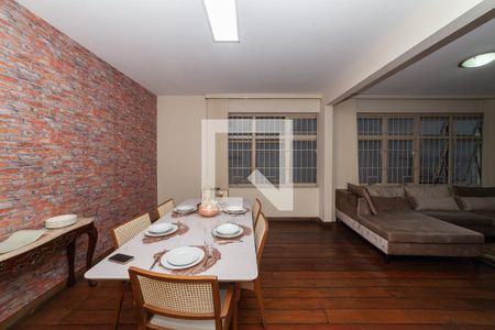 Apartamento para alugar com 4 quartos, 174m² em Santo Antônio, Belo Horizonte