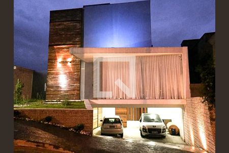 Casa à venda com 3 quartos, 420m² em Centro, Contagem