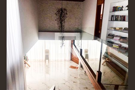 Casa à venda com 3 quartos, 420m² em Centro, Contagem