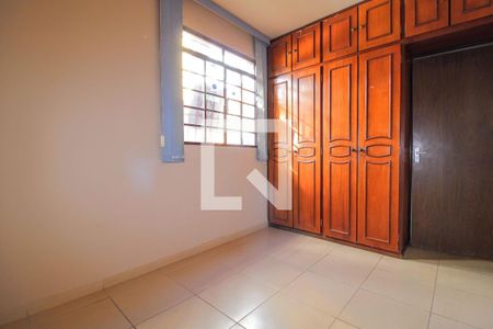 Apartamento à venda com 3 quartos, 56m² em Santa Tereza, Belo Horizonte