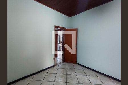 Quarto 2 de casa à venda com 3 quartos, 75m² em Sagrada Família, Belo Horizonte
