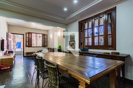 Casa à venda com 4 quartos, 251m² em Nova Granada, Belo Horizonte
