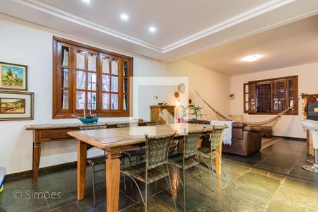 Casa à venda com 4 quartos, 251m² em Nova Granada, Belo Horizonte