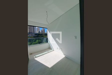 Sacada de apartamento à venda com 2 quartos, 82m² em Vale do Sereno, Nova Lima