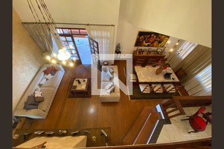 Casa à venda com 4 quartos, 350m² em Belvedere, Belo Horizonte