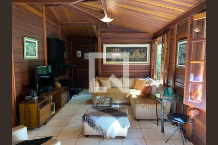 Casa de Condomínio à venda com 4 quartos, 200m² em Retiro do Chalé, Brumadinho