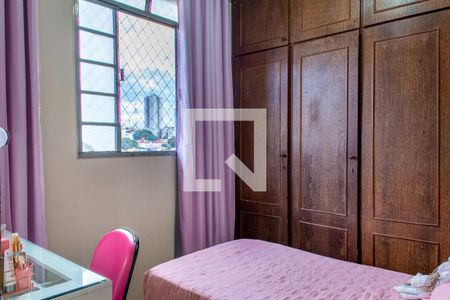 Apartamento à venda com 2 quartos, 65m² em Sagrada Família, Belo Horizonte