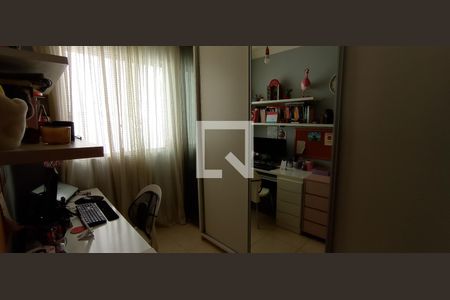 Apartamento à venda com 2 quartos, 46m² em Piratininga, Belo Horizonte