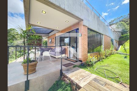 Casa de condomínio à venda com 278m², 4 quartos e 4 vagas Casa de condomínio à venda com 278m², 4 quartos e 4 vagasVaranda gourmet