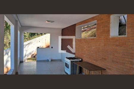 Casa de condomínio à venda com 278m², 4 quartos e 4 vagas Casa de condomínio à venda com 278m², 4 quartos e 4 vagasÁrea gourmet Fundos