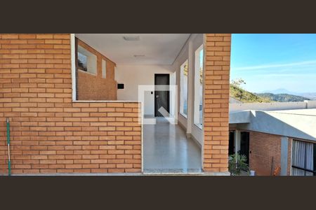Casa de condomínio à venda com 278m², 4 quartos e 4 vagas Casa de condomínio à venda com 278m², 4 quartos e 4 vagasÁrea gourmet Fundos