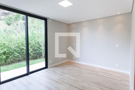 Casa de condomínio à venda com 380m², 3 quartos e 6 vagas Casa de condomínio à venda com 380m², 3 quartos e 6 vagassuite 3