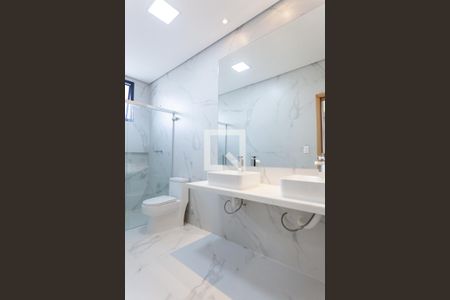 Casa de condomínio à venda com 380m², 3 quartos e 6 vagas Casa de condomínio à venda com 380m², 3 quartos e 6 vagasbanheiro suite 1