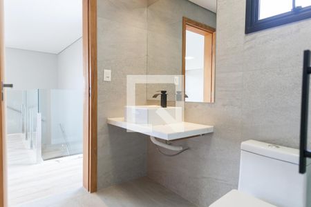 Casa de condomínio à venda com 380m², 3 quartos e 6 vagas Casa de condomínio à venda com 380m², 3 quartos e 6 vagasBanheiro Social