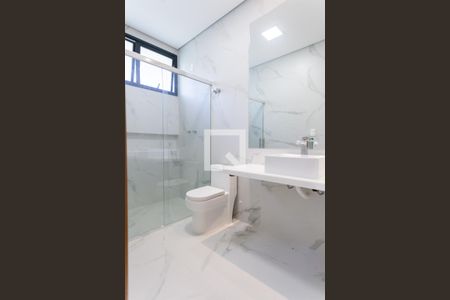 Casa de condomínio à venda com 380m², 3 quartos e 6 vagas Casa de condomínio à venda com 380m², 3 quartos e 6 vagasbanheiro suite 2