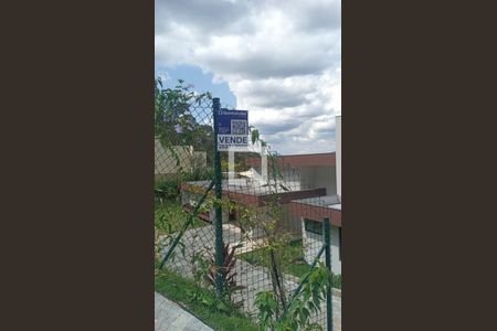 Casa de condomínio à venda com 380m², 3 quartos e 6 vagas Casa de condomínio à venda com 380m², 3 quartos e 6 vagasplaquinha instalada