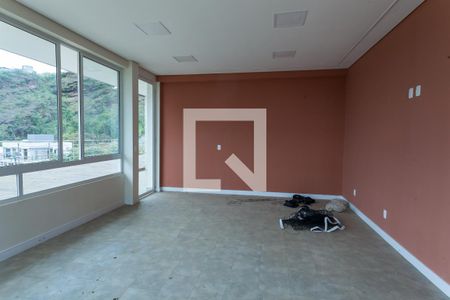 Casa de condomínio à venda com 380m², 3 quartos e 6 vagas Casa de condomínio à venda com 380m², 3 quartos e 6 vagasarea comun