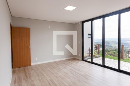 Casa de condomínio à venda com 380m², 3 quartos e 6 vagas Casa de condomínio à venda com 380m², 3 quartos e 6 vagassuite 1