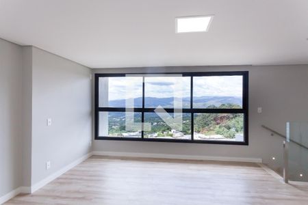 Casa de condomínio à venda com 380m², 3 quartos e 6 vagas Casa de condomínio à venda com 380m², 3 quartos e 6 vagassala 2