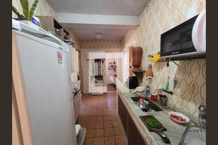 Casa à venda com 3 quartos, 150m² em Barreiro, Belo Horizonte