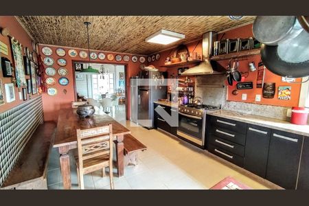 Casa à venda com 600m², 4 quartos e 10 vagas