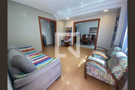 Casa à venda com 4 quartos, 278m² em Arcádia, Contagem