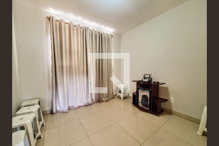 Apartamento para alugar com 3 quartos, 164m² em Itapoã, Belo Horizonte