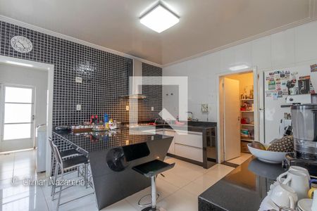 Casa de condomínio à venda com 400m², 5 quartos e 4 vagas