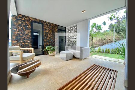 Casa de condomínio à venda com 494m², 4 quartos e 5 vagas