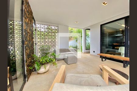 Casa de condomínio à venda com 494m², 4 quartos e 5 vagas